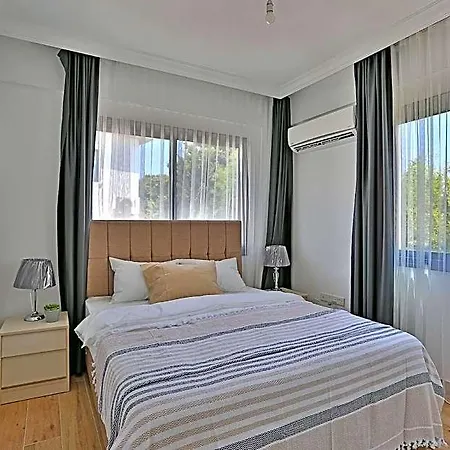 The Diamond Hidden Hotel 3*