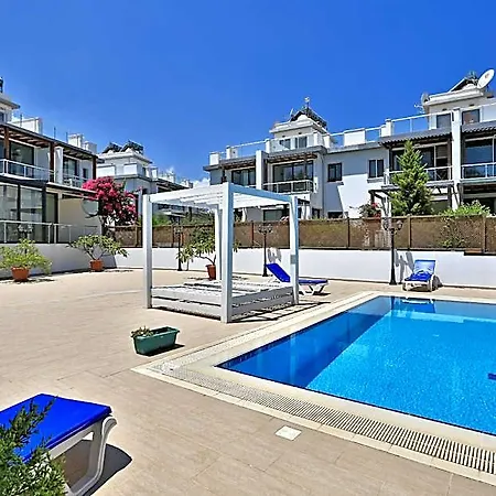 The Diamond Hidden Hotel 3*