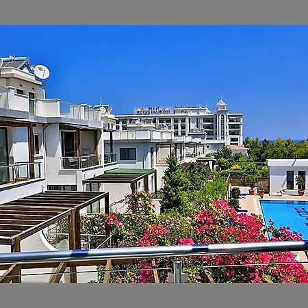 The Diamond Hidden Hotel 3*